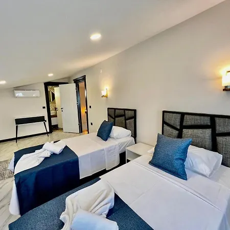 Villa Paradise *