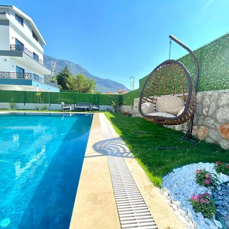 Paradise Villa *